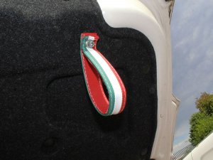 FIAT 500 Trunk Handle / Pull Strap - Italian Flag Design